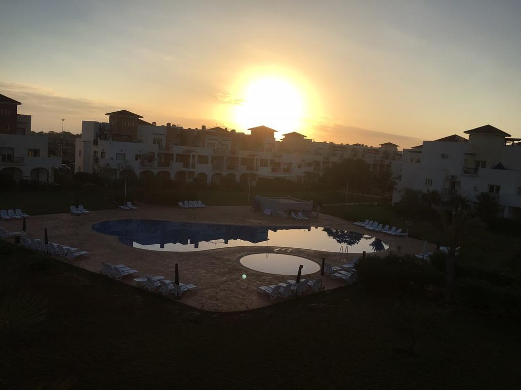 Appartement El Bahia Saidia Destine Uniquement Aux Couple Maries, Celibataires S'Abstenir Esterno foto