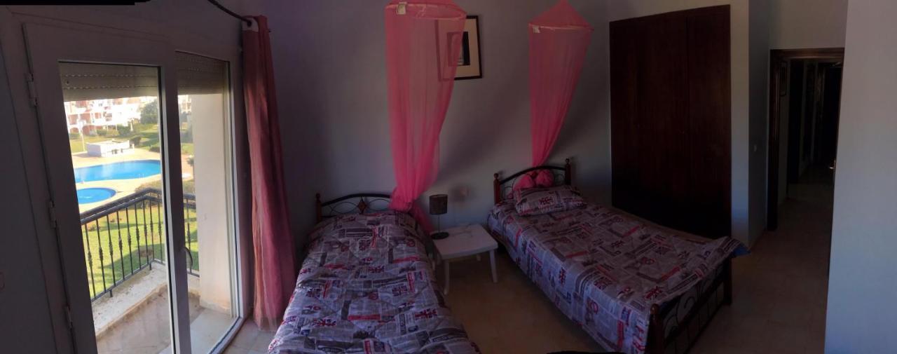 Appartement El Bahia Saidia Destine Uniquement Aux Couple Maries, Celibataires S'Abstenir Esterno foto